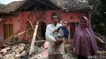Bangun Asa Keluarga Marsani yang Luluh Lantak Akibat Gempa M 6,9