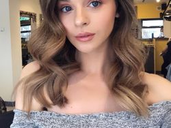 Deretan Gamer Jelita yang Bikin Salah Fokus