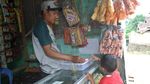Melihat Aktivitas Warga Pandeglang Pascagempa Banten