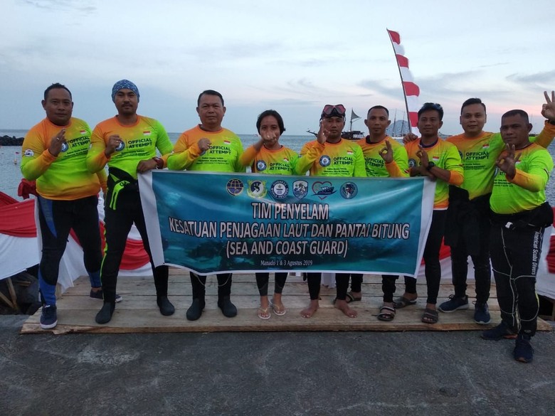 Kemenhub Ambil Bagian Pecahkan Rekor Dunia Penyelam di Manado Kemenhub Ambil Bagian Pecahkan Rekor Dunia Penyelam di Manado