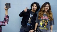 Shafa dan Bastian ditemui di kawasan Tendean, Jakarta Selatan. Pool/Palevi/detikFoto.