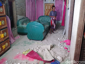 Polisi: 139 Rumah Rusak Akibat Gempa M 6,9 Banten, 1 Warga Tewas