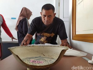 UNESCO Bantu Restorasi Koleksi Keramik Rusak Akibat Gempa Palu