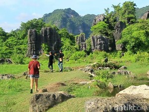 Cerita Karst Rammang-rammang yang Nyaris Jadi Tambang