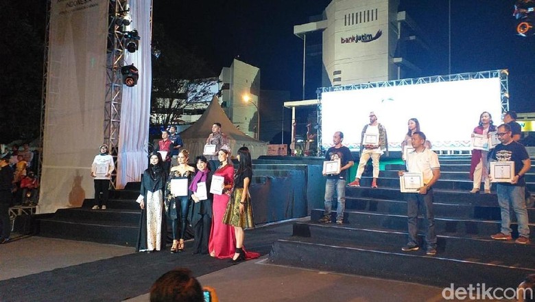 Jember Fashion Carnival 2019 (Yakub Mulyono/detikcom) Jember Fashion Carnival 2019 (Yakub Mulyono/detikcom)