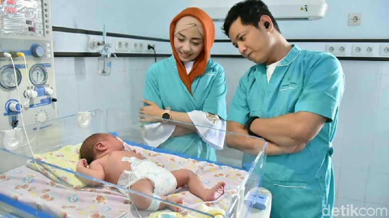 Bayi Laki-laki yang Dibuang di Pasar Dirawat di RSUD Trenggalek Bayi Laki-laki yang Dibuang di Pasar Dirawat di RSUD Trenggalek