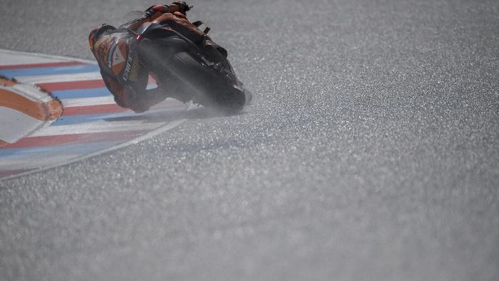 Start MotoGP Republik Ceko ditunda. (Foto: Mirco Lazzari gp/Getty Images)