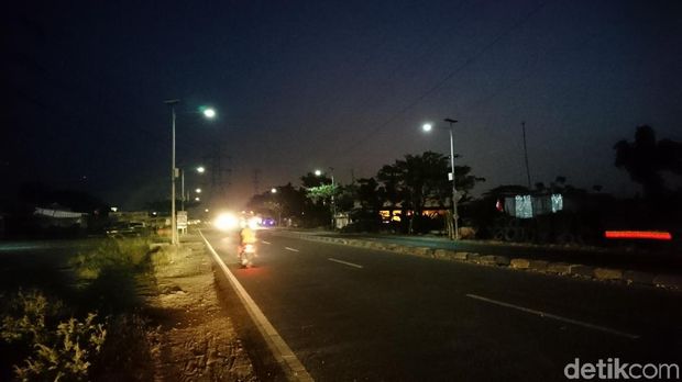 Cilegon Gelap Gulita, Lilin Langka