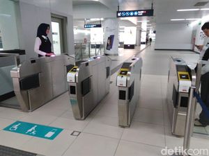 Siap-siap! Sebentar Lagi Bayar MRT Bisa Pakai HP