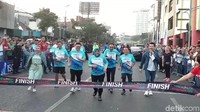 Risma berharap, ajang Surabaya Marathon juga bisa dimanfaatkan bagi atlet khususnya dari Surabaya. Sebab dalam ajang ini mereka bisa bertemu dengan para pelari internasional untuk mengukur kemampuan.
