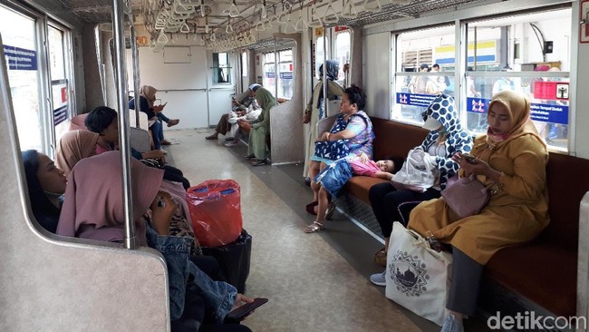 Tiga Rute KRL Disetop Sementara, Cek Jadwalnya di Sini