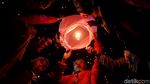 Foto: Warna-warni Lampion di Langit Dieng