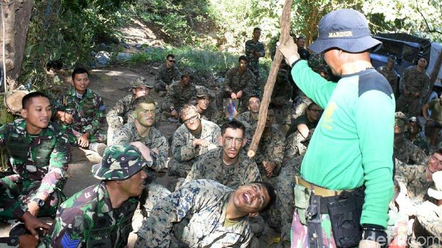 TNI AL latihan bersama dengan USMC Amerika Serikat/