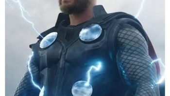 Thor si Dewa Petir yang dibutuhkan netizen Indonesia saat mati lampu. (Foto: Twitter)