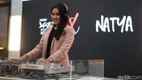 Toyota akan menampilkan sejumlah unit Yaris yang telah dimodifikasi seperti Yaris Rhythm, sebagai titik tampil para DJ untuk menghibur peserta.