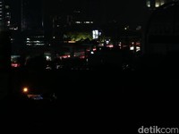 Kelas Menengah Tanggung Susah Punya Rumah, Listrik Padam Massal