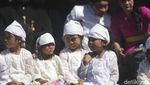 Potret Suasana Ruwat Anak Berambut Gembel Dieng