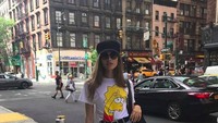 Gaya casulanya di New York. (valentts/Instagram)