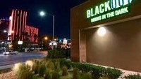 Salah satu restoran berkonsep dining in the dark ini adalah Blackout yang berlokasi di Las Vegas. Di sini pengunjung akan dimanjakan beberapa makanan yang harus disantap tanpa bisa melihat. Foto: istimewa