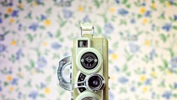 Eumig C3 demikian nama kamera ini. Foto: Jürgen Novotny