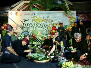 Tumpeng Sewu Banyuwangi Tradisi Makan Pecel Pitik yang Dinanti Wisatawan