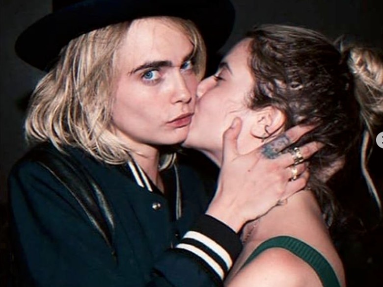 Cara Delevingne dan Ashley Benson. Foto: Dok. Instagram Cara Delevingne dan Ashley Benson. Foto: Dok. Instagram