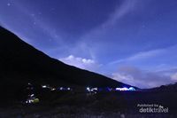 5 Tempat yang Indah di Indonesia Saat Gelap