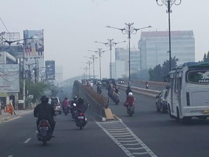 Sempat Hilang, Asap Hari Ini Kepung Pekanbaru