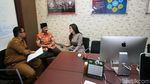 Bupati Solok Selatan Serahkan Berkas CPNS drg Romi