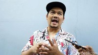 Indra juga mengakui menderita kerugian akibat kejadian tersebut namun ia belum menghitung pada bisnis kulinernya. Pool/Palevi S/detikFoto.
