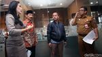 Bupati Solok Selatan Serahkan Berkas CPNS drg Romi