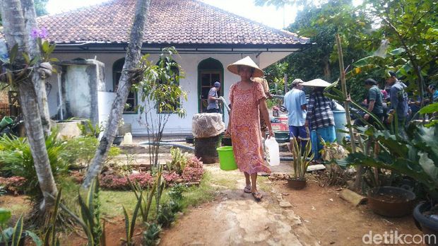 Sumur Kering, 900 KK di Kertaharja Ciamis Kesulitan Air bersih