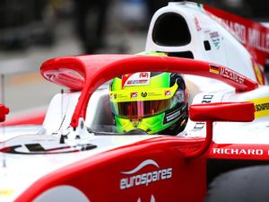 Mick Schumacher Berjaya di F2 Hongaria, Prema Akhirnya Menang Juga