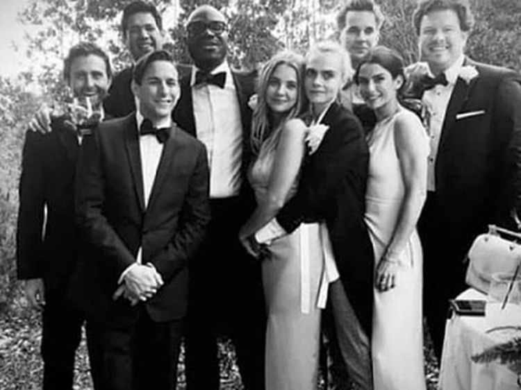 Disebut Pasangan Istri, Cara Delevingne Nikahi Kekasih Wanitanya?