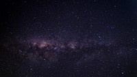 Kawasan Pantai Tanjung Lesung juga asyik dinikmati saat malam. Traveler bisa berburu foto Milky Way sambil dibelai angin malam pantai yang sejuk. (Stefanus S. Leman/dTraveler)