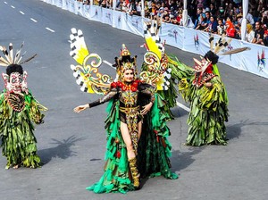 Beragam Kreasi Kostum Dunia Memukau Grand Carnival JFC 2019