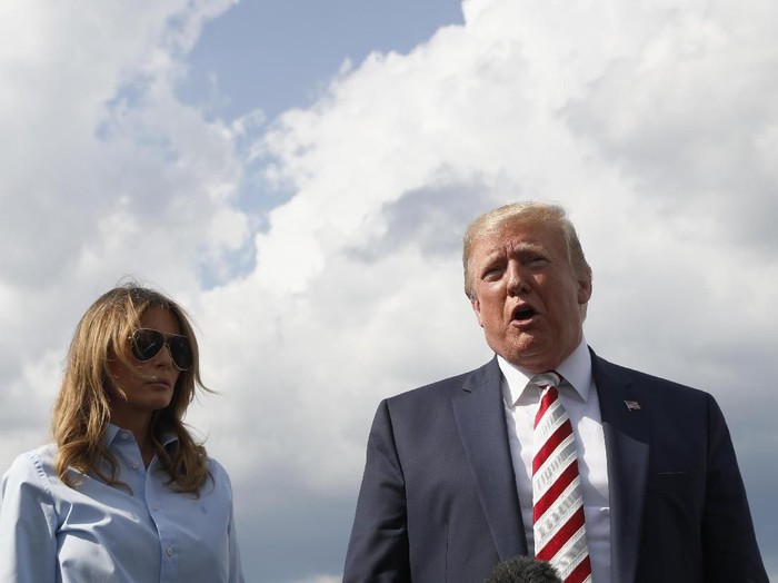 Presiden AS, Donald Trump dan istrinya. Foto: AP Photo/Jacquelyn Martin Presiden AS, Donald Trump dan istrinya. Foto: AP Photo/Jacquelyn Martin