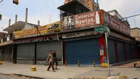 Sejumlah toko pun tutup dan tak sedikit pula warga Venezuela yang pergi meninggalkan kota kelahirannya untuk mencari kehidupan yang lebih baik di negara lain. Istimewa/Edilzon Games/Getty Images.