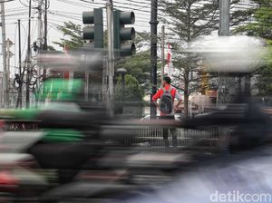Pemprov Jakarta Pasang Lampu Merah Pintar, Kurangi Macet di Persimpangan