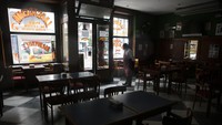 Pemadaman listrik massal juga pernah melanda kawasan Argentina pada 16 Juni 2019. Dilansir dari CNN Indonesia, setidaknya 48 juta masyarakat terdampak akibat pemadaman listrik tersebut. Istimewa/icardo Ceppi/Getty Images.