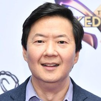 Aktor dan komedian Kendrick Kang-Joh Jeong atau lebih dikenal sebagai Ken Jeong merayakan ulang tahunnya yang ke-50 pada 13 Juli 2019. Ken Jeong populer lewat sederet film yang dibintanginya di antaranya, The Hangover TRilogy, Knocked Up, Ride Along 2, dan Crazy Rich Asians. Foto: Getty Images
