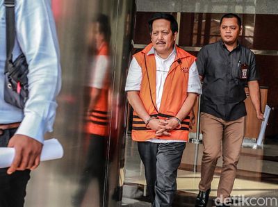 Tangan Terborgol, Ketua Komisi III DPRD Jambi Tinggalkan KPK