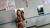 Tahap kedua, yakni legalisasi di loket cek fisik. Di loket ini data BPKB, KTP, formulir hasil cek, dan STNK dikumpulkan. Di loket ini juga dilakukan penyesuaian antara data kendaraan dengan mesin. Foto: Luthfi Anshori