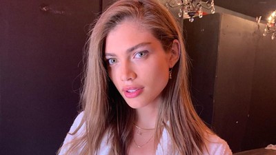 Foto: Model Transgender Pertama yang Dikabarkan Jadi Model Victorias Secret