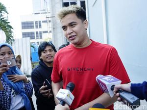 Billy Syahputra Kini Disebut Pacari Adik Olla Ramlan, Serius?