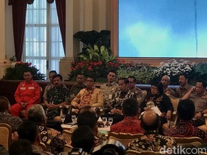 Gagal Atasi Kebakaran Lahan, Siap-siap Hilang Jabatan