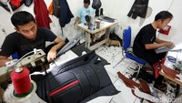 Soal lama pengerjaan, untuk penggantian kulit saja biasanya cukup waktu sehari penuh.