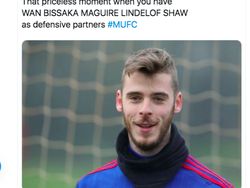 Meme Kocak Kesedihan Phil Jones Disingkirkan Harry Maguire