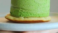 Pancake plus matcha ice cream? Wah, semua pasti doyan! Paduan empuknya pancake dan dingin wangi matcha. Foto : Instagram @loveforgreentea