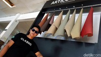 Tanpa ada kenalan siapa pun, Hardi bersama rekannya hidup tanpa tujuan dan mereka pun akhirnya bekerja apa saja demi menyambung hidup.